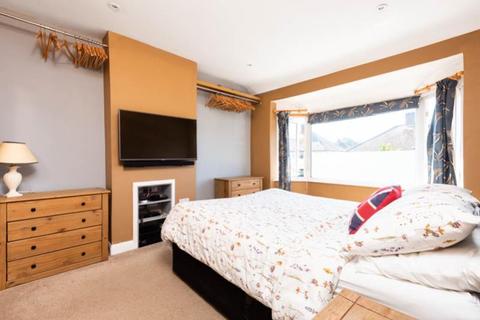 3 bedroom semi-detached house for sale - Weyland Road, Headington, OX3