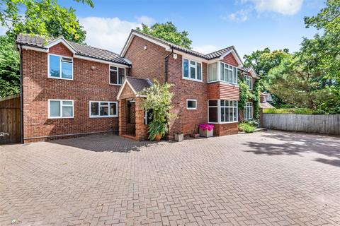 5 bedroom house to rent - Rise Road, Ascot