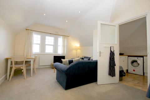 2 bedroom flat to rent, Brondesbury Park, Willesden Green