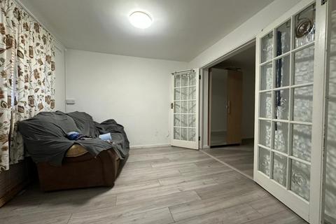undefined, Runbury Circle, Neasden