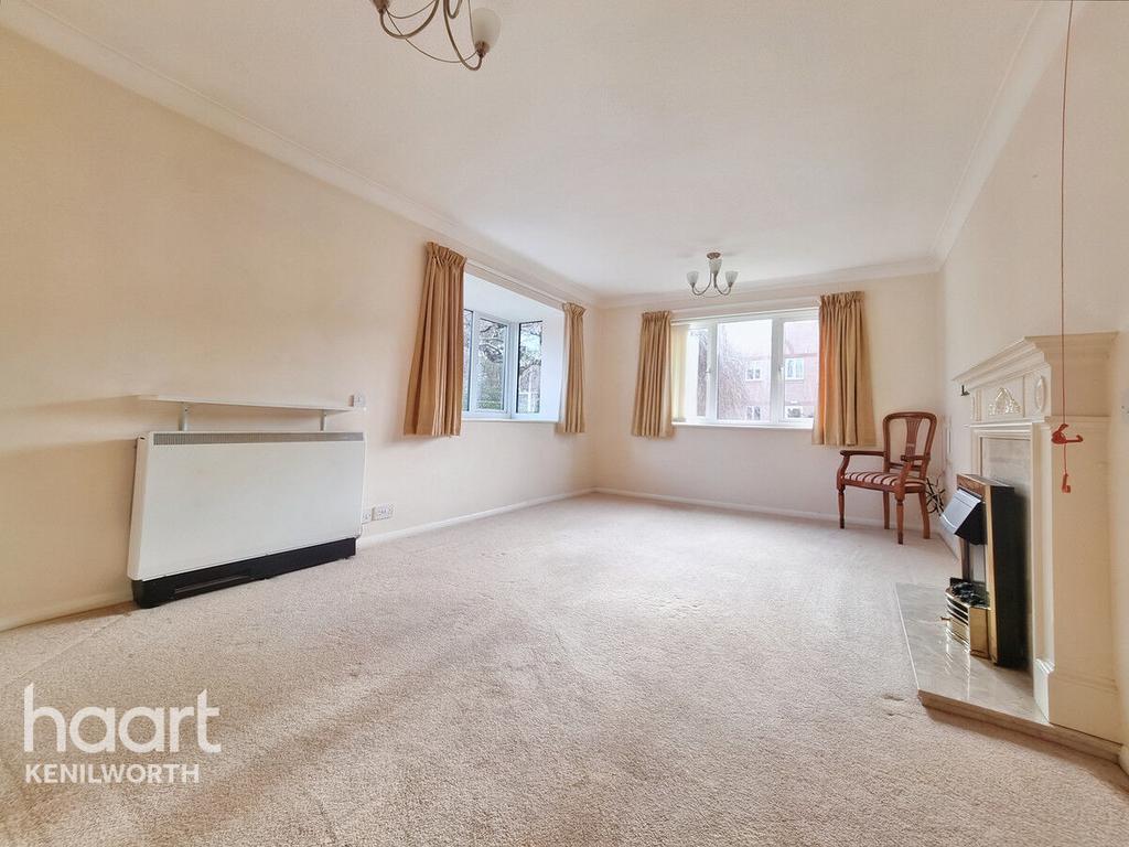 Ashdene Gardens, Kenilworth 2 bed semidetached bungalow for sale £