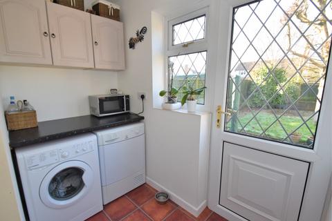 5 Honeysuckle Close, Tiverton, EX16 6TE