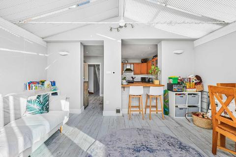 23 Bronson Road, London, SW20 8DZ