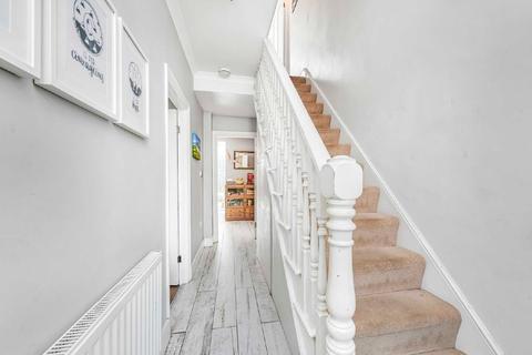 23 Bronson Road, London, SW20 8DZ