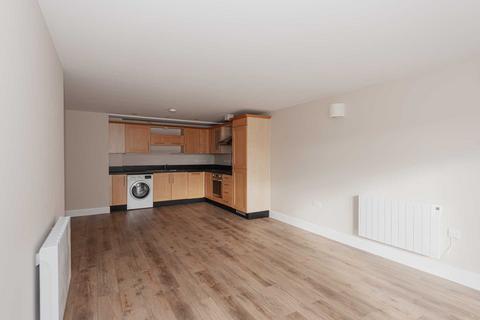 2 bedroom apartment to rent, Central Walk, Epsom
