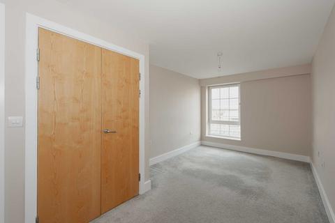 undefined, Central Walk, Epsom