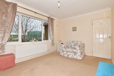 12 Cliffsend Road, Cliffsend, Ramsgate, CT12 5JD