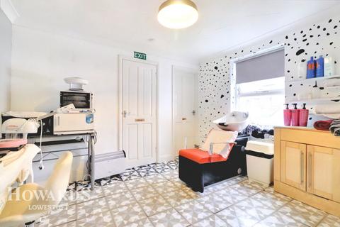 12 Beach Road, Lowestoft, NR32 1EA