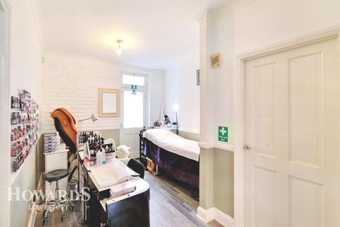 12 Beach Road, Lowestoft, NR32 1EA