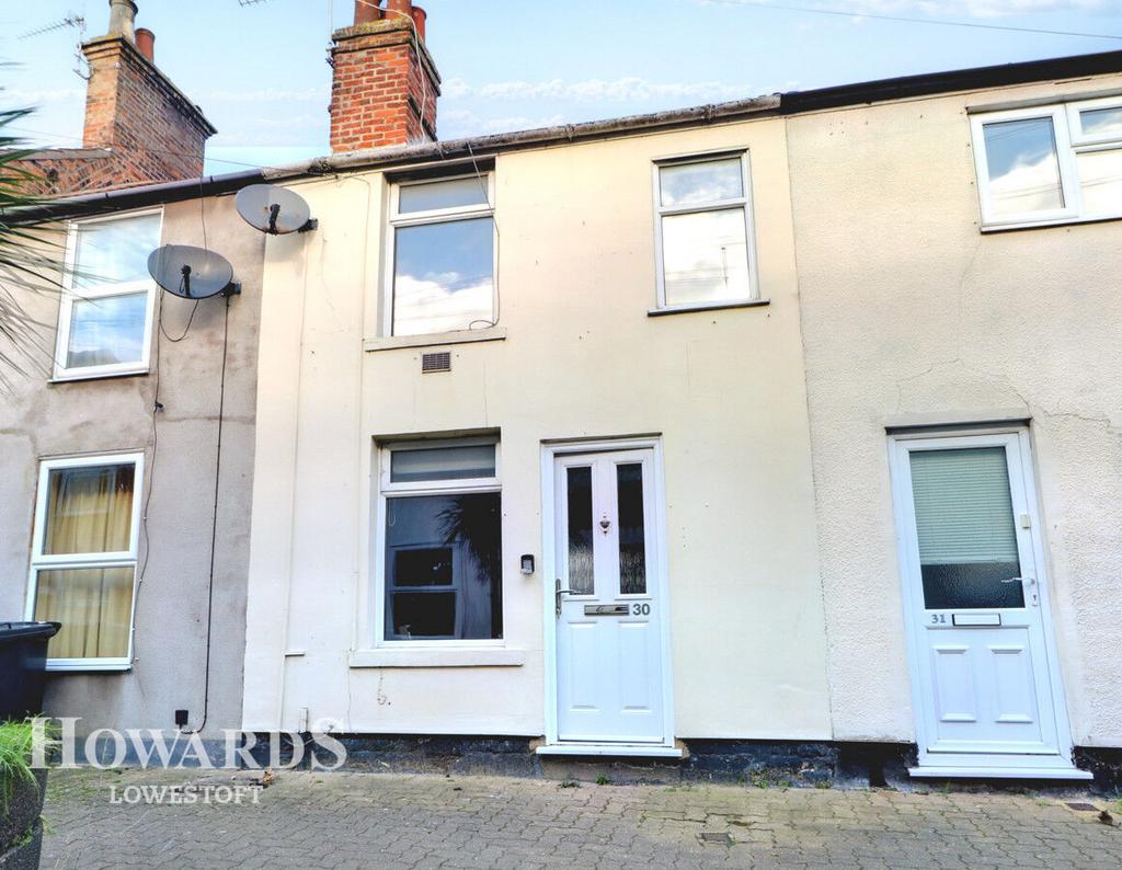 Jacobs Street, Lowestoft 3 bed terraced house £120,000