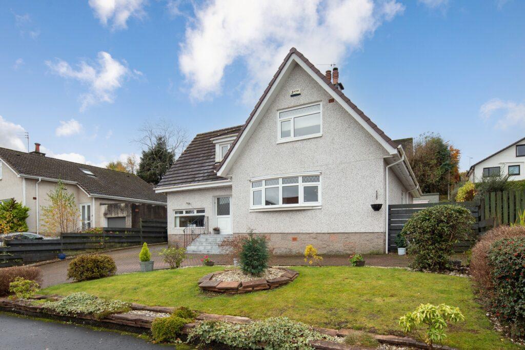 Castleton Crescent, Newton Mearns 4 bed detached villa for sale £475,000