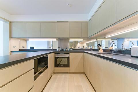 1 bedroom flat to rent, Legacy Building, Embassy Gardens, London, SW11