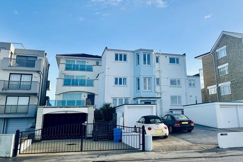 3 bedroom apartment to rent, Banks Road, Sandbanks