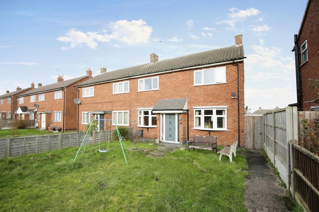Lister Road, Atherstone 3 bed semidetached house for sale £215,000