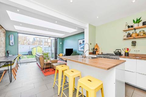 20 Edna Road, Raynes Park, London, SW20 8BT