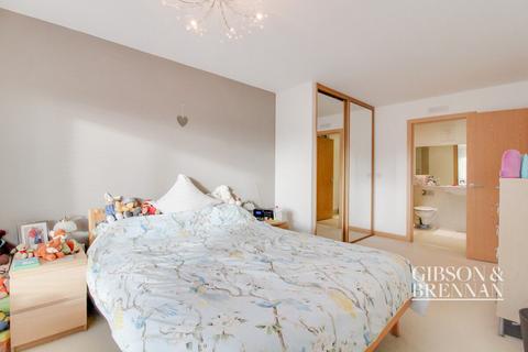 671 Cherrydown East, Basildon, SS16 5GS