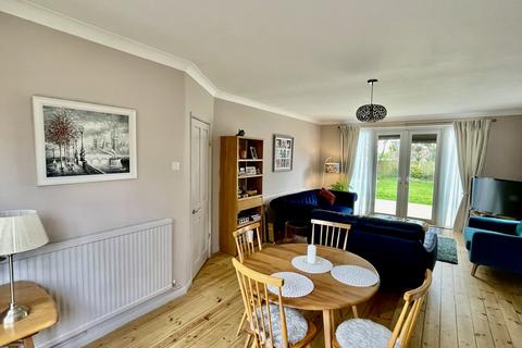 3 bedroom detached house for sale, High Road, Weston