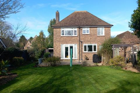 3 bedroom detached house for sale, High Road, Weston