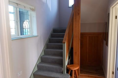 3 bedroom detached house for sale, High Road, Weston