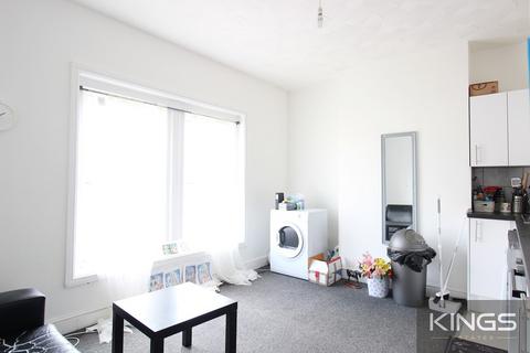 2 bedroom flat to rent, Portswood Road , Southampton