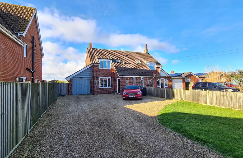 Kimberley Road, Bacton 3 bed semidetached house for sale £375,000
