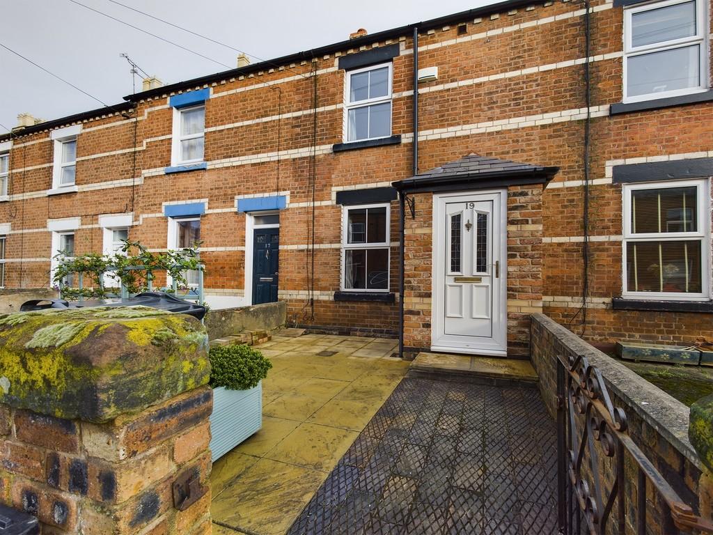 Hartington Street, Handbridge 2 bed terraced house - £1,150 pcm (£265 pw)