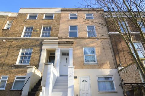 2 bedroom maisonette to rent, Brookhill Road, London