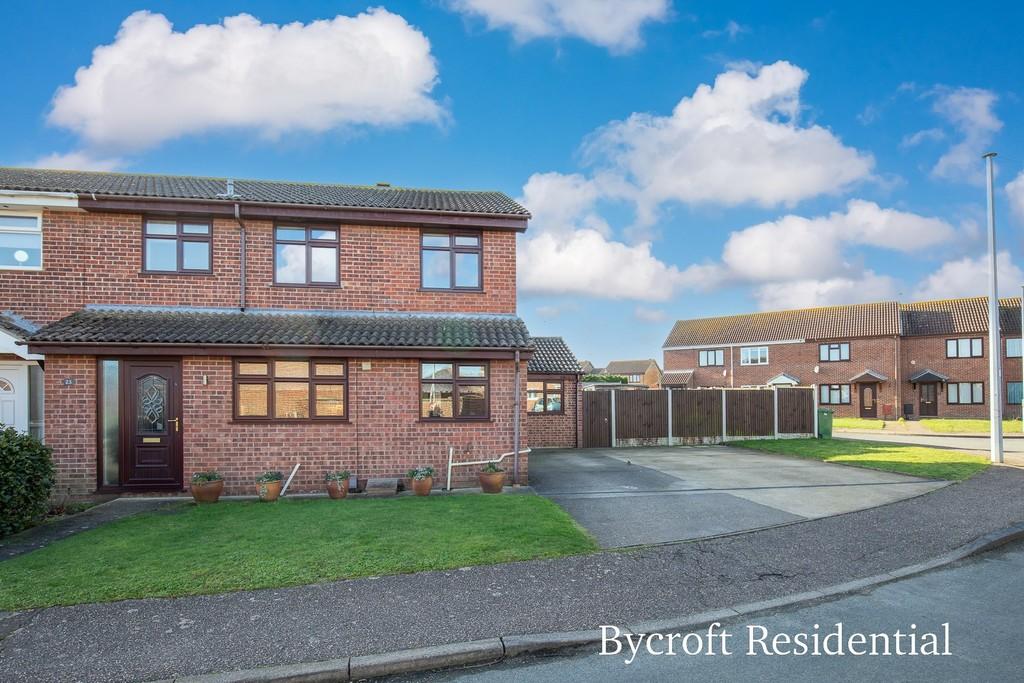 Blackbird Close, Bradwell 4 bed semidetached house for sale £320,000