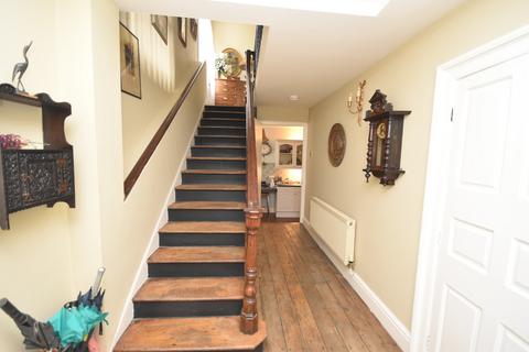 4 bedroom terraced house for sale, 2 The Old White House, Claypit Street