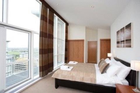 2 bedroom flat to rent, Kepplestone Manor, West End, Aberdeen, AB15