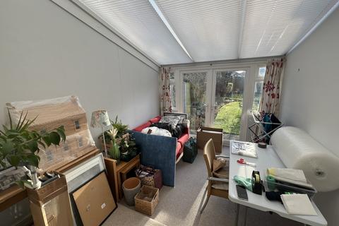 2 bedroom maisonette to rent - Southfield Park, HA2