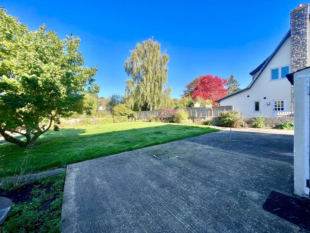 School Lane, Chew Stoke 2 bed cottage £400,000