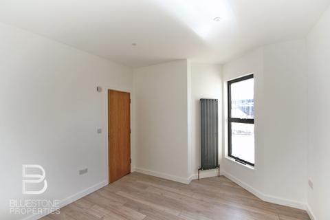 2 bedroom apartment to rent - Woodcote Road, Wallington