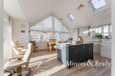 Springfield Bridge Road, Guist, Dereham, NR20 5NU