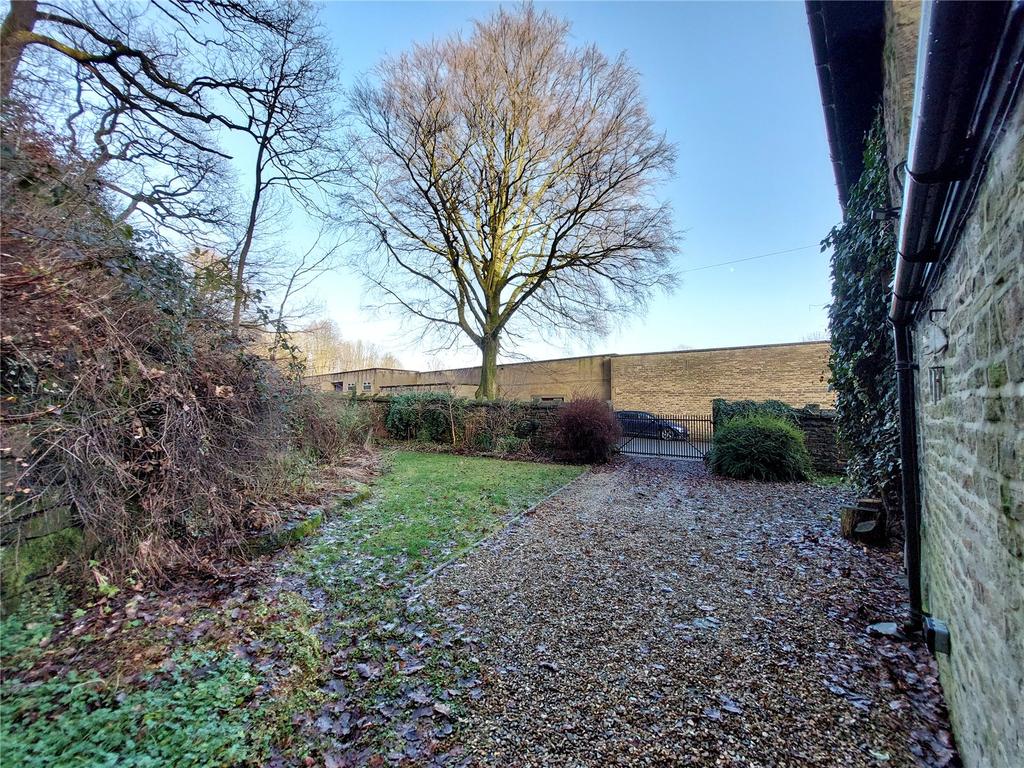 Pebbled Driveway