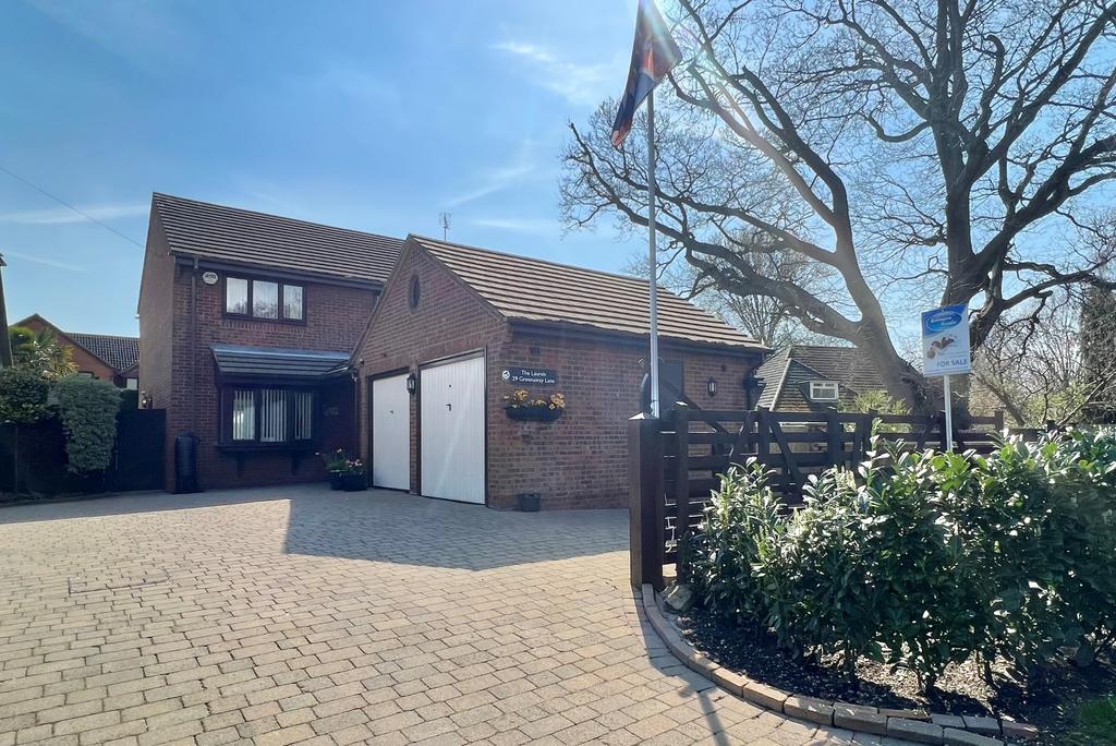 Greenaway Lane, Warsash 4 bed detached house £725,000