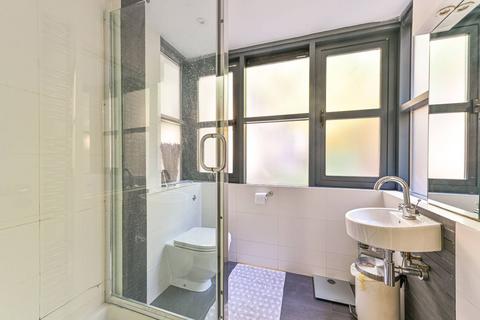 9 Marmion Mews, London, SW11 5PP