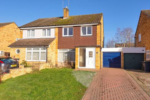 3 bedroom semi-detached house to rent, Whistler Road, Tonbridge