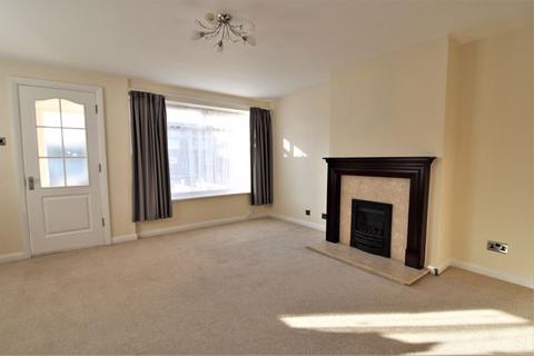 3 bedroom semi-detached house to rent, Whistler Road, Tonbridge