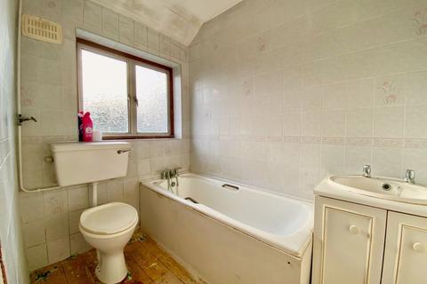 98 Holmsdale Grove, Bexleyheath, DA7 6NY