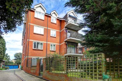 2 bedroom flat to rent - Gordon Court, 8A The Downs, London, SW20