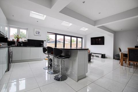 56 Barrington Road, Bexleyheath, DA7 4UW