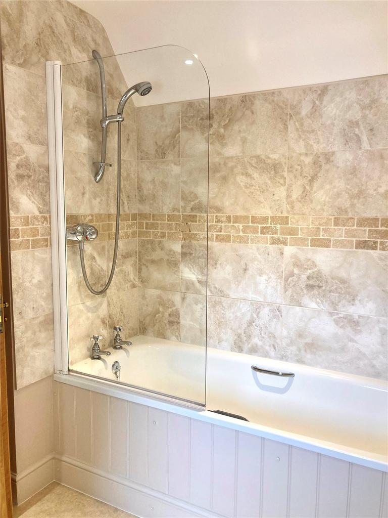 Bedroom 4 Ensuite