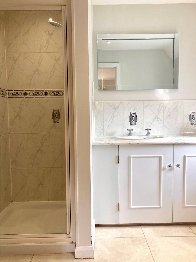 Master Ensuite