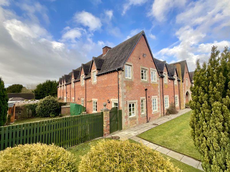 St. Vincent Mews, Stone 3 bed terraced house for sale £340,000