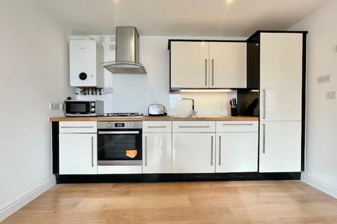 1 bedroom apartment to rent, Stepney Causeway, E1