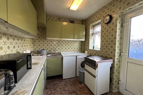3 bedroom semi-detached house for sale - Kenilworth Road, Cheadle Heath, Stockport, SK3