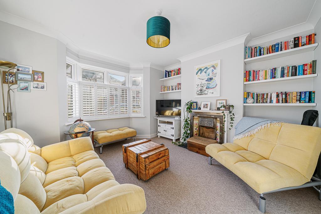 Drayton Bridge Road, Hanwell, London, W7 1ER 3 bed terraced house £