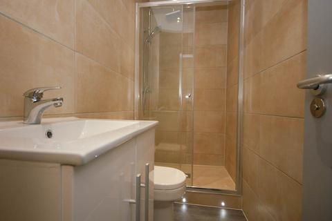 1 bedroom in a house share to rent - Malden Road, Kensington,,