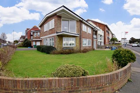 2 bedroom flat to rent, Princess Avenue, Aldwick, Bognor Regis, PO21
